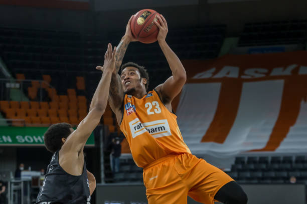 抢断技巧以 抢断技巧以