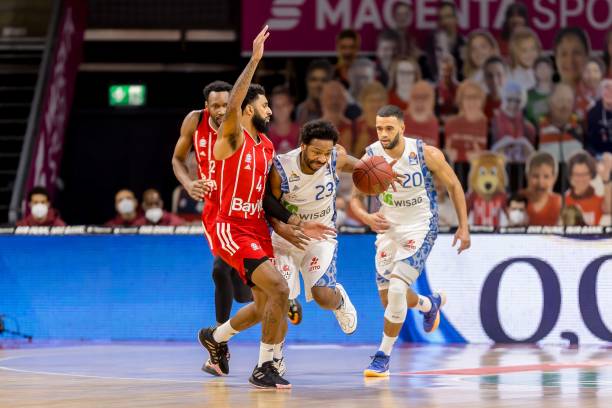 探讨比赛的 探讨比赛的